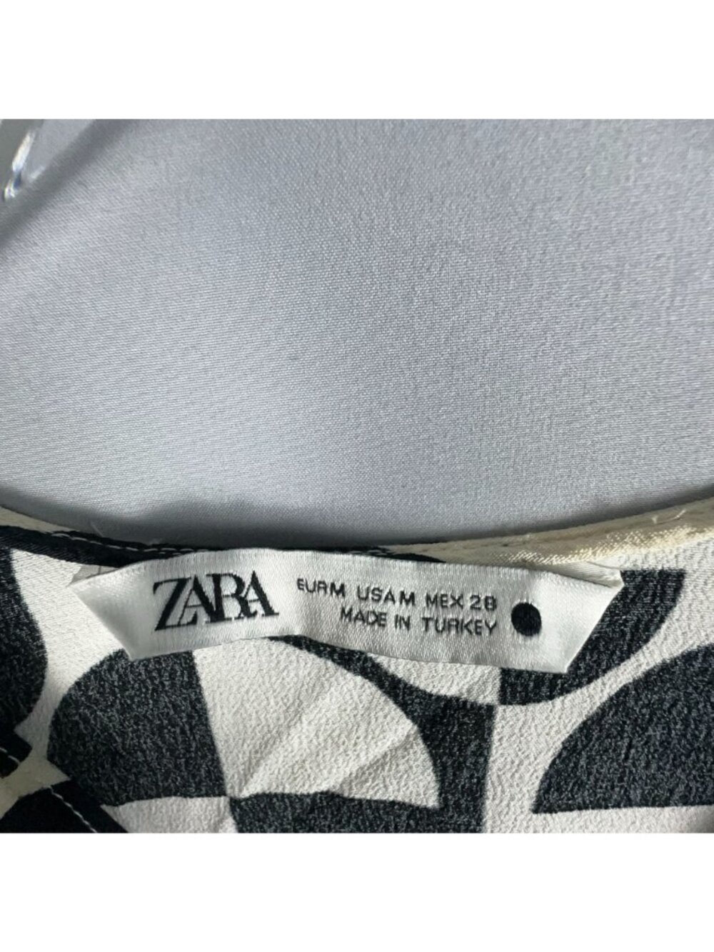 Zara Dress Size XS Black White Abstract Print V-Neck Button-Down 3/4 Sleeves - Picture 6 of 12